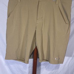 Oakley Shorts Mens Size 34 Gold Golf Casual Flat Front Chino *